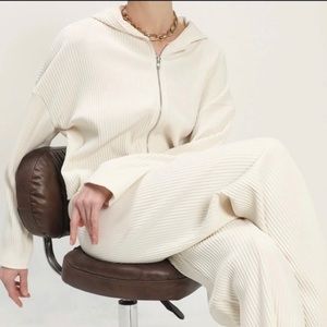 Storets cream ribbed stretch zip hood 2pc lounge set